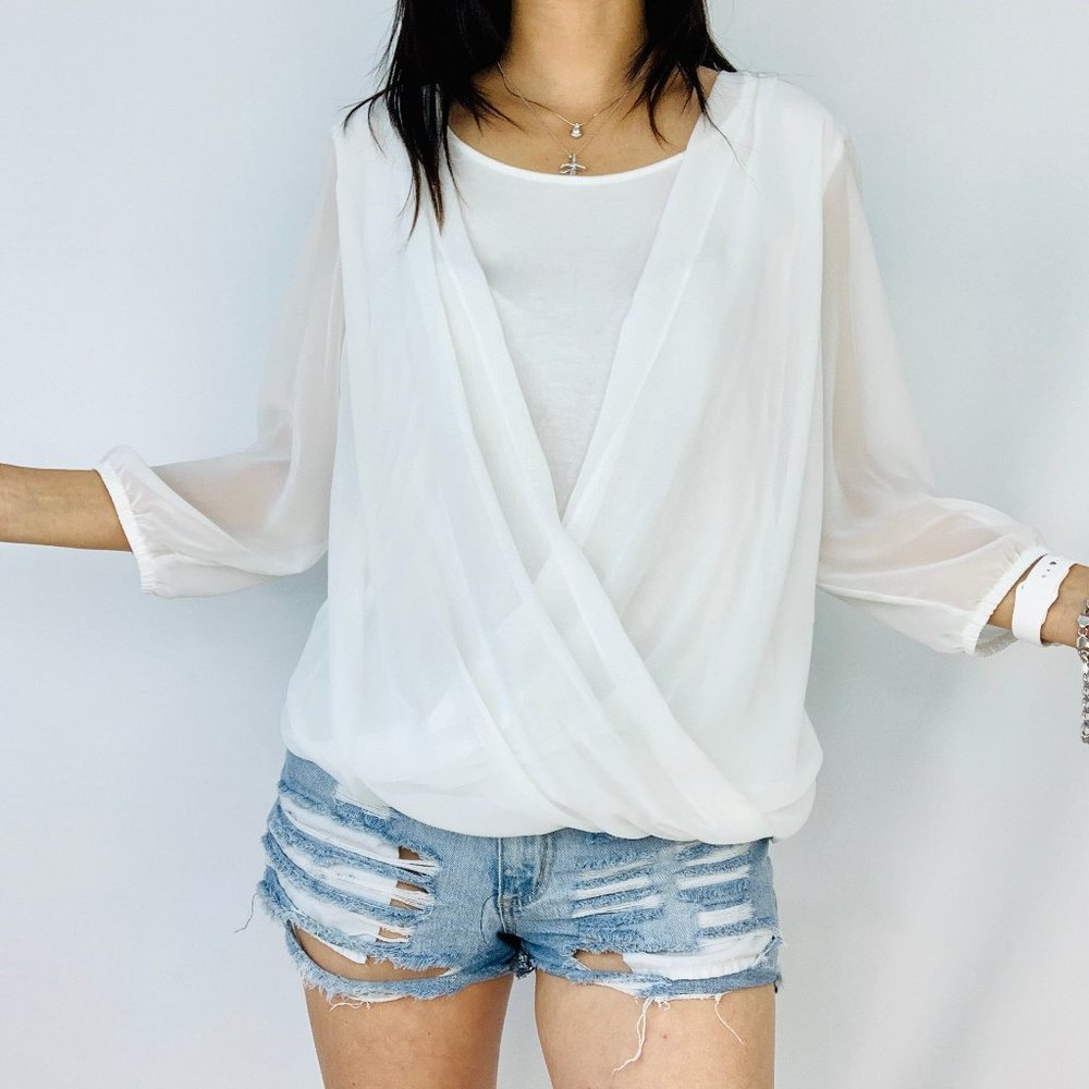 AB STUDIO SCOOP NECK BLOUSE
